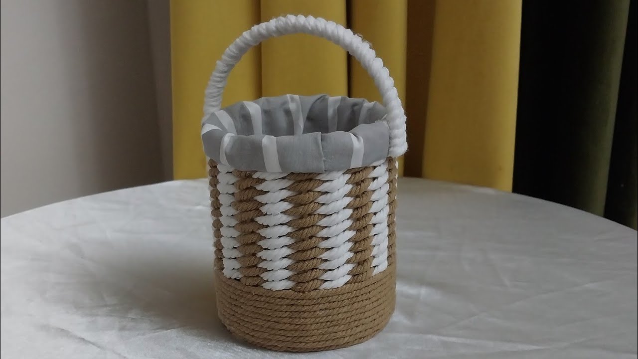 How to make a basket with wooden skewers 