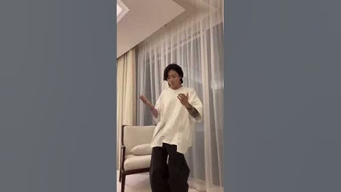Why Jungkook is getting all shy at end after doing this 🤣