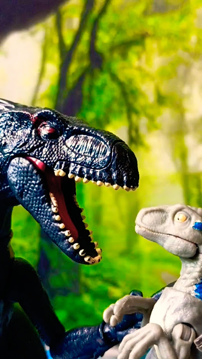 Persuasive #indoraptor #beta #therizinosaurus #jurassicworld #funnyvideo #actionfigures #comedy