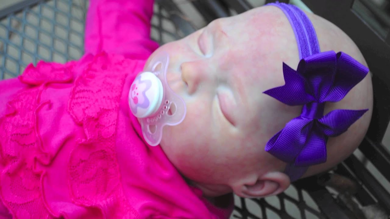 Pearl of a Girl Nursery: Custom Tracy