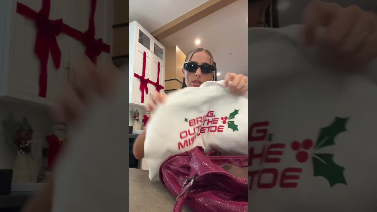 UNWRAP ME  ✨MERCH✨ OUT NOW 🎁