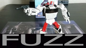 XTransbots MX-30 Fuzz Streetwise XTB DEFENSOR