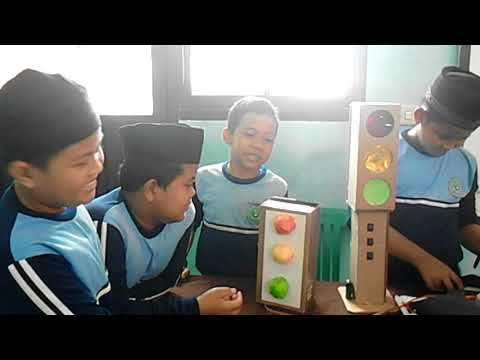 Membuat Lampu Lalu Lintas Mi Asy Syarifiyah By Nur Azizah Asy Syarifiyah