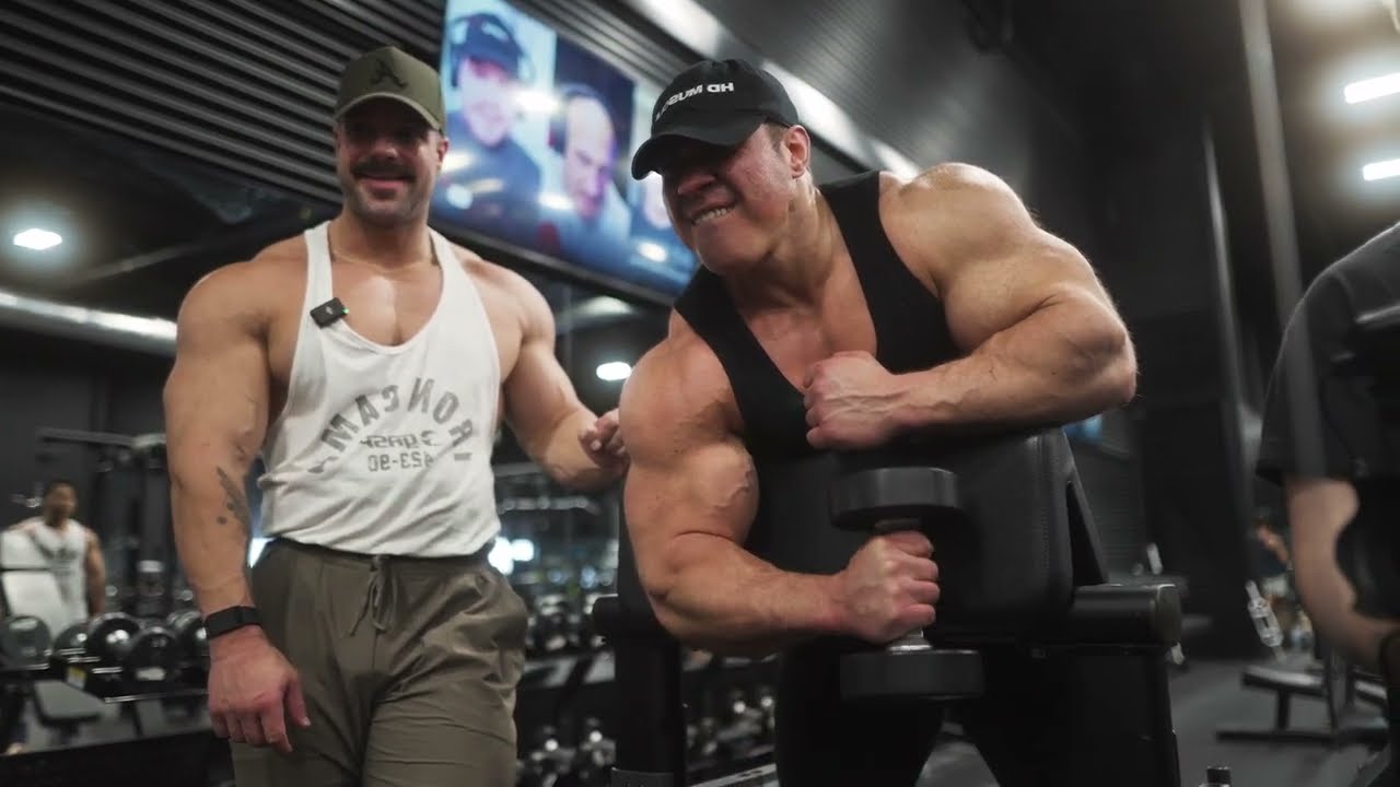 HUGE SHOULDERS, BICEPS & PUMPED UP POSING | 7 WEEKS OUT IFBB TORONTO PRO