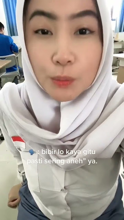 emang bibirnya aneh yaa. #bobagede #jilbabsusu #jilbabsma #fakebody #susugede #bobasma #susugede