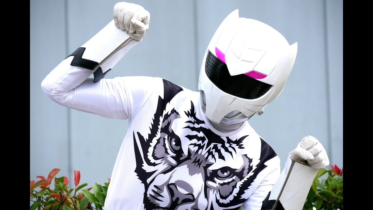 【動物戦隊ジュウオウジャー】やっぱりジュウオウイーグルがボコボコに！【阪神競馬】　Doubutsu sentai Zyuohger