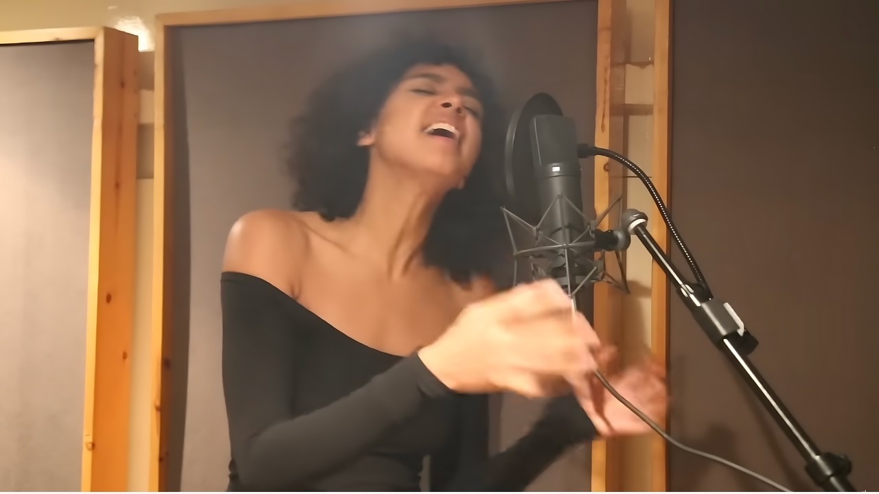 Arlissa   Hearts Aint Gonna Lie acoustic