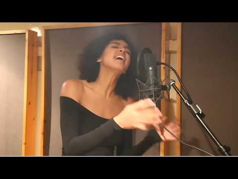 arlissa---hearts-ain't-gonna-lie-(acoustic)