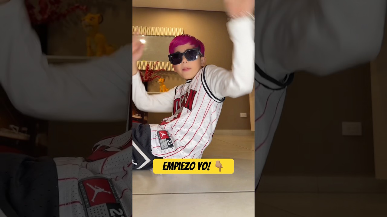 Guarda SON tres 🤞ME GUSTAN 3 😱 solo 1 es mi #novia JUNIC Y MIA #humor #fedevigevani su YouTube Guarda SON tres 🤞ME GUSTAN 3 😱 solo 1 es mi #novia JUNIC Y MIA #humor #fedevigevani su YouTube