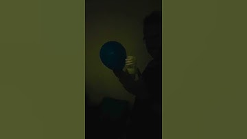 Static electricity weather experiment : light a bulb/ lightning  💡⚡️