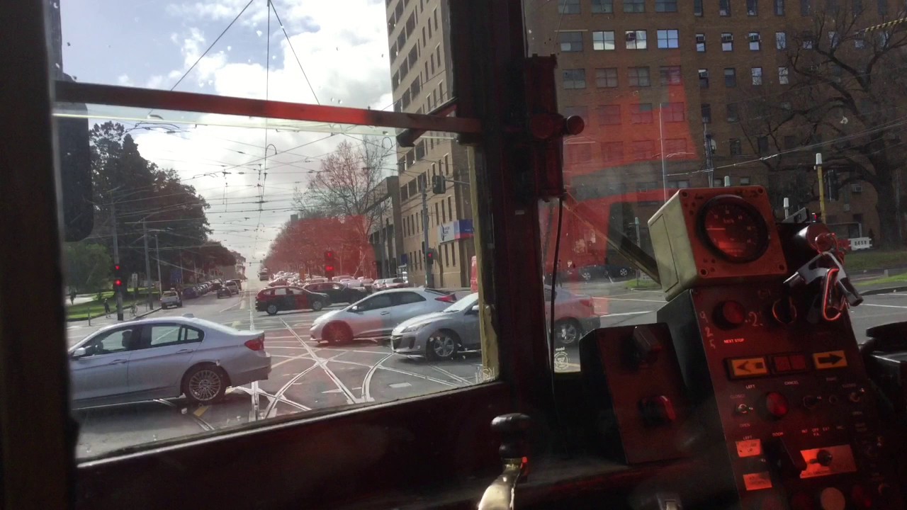city-circle-and-b2-class-on-route-30-tram-ride-to-docklands-youtube