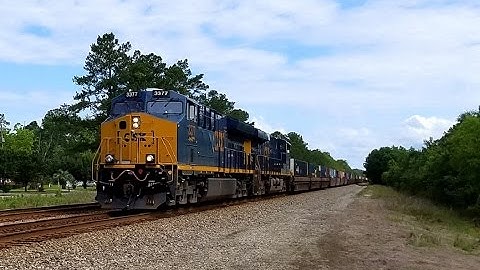 CSX Q141-20 in Java w/ Tier 4 ET44AH leading