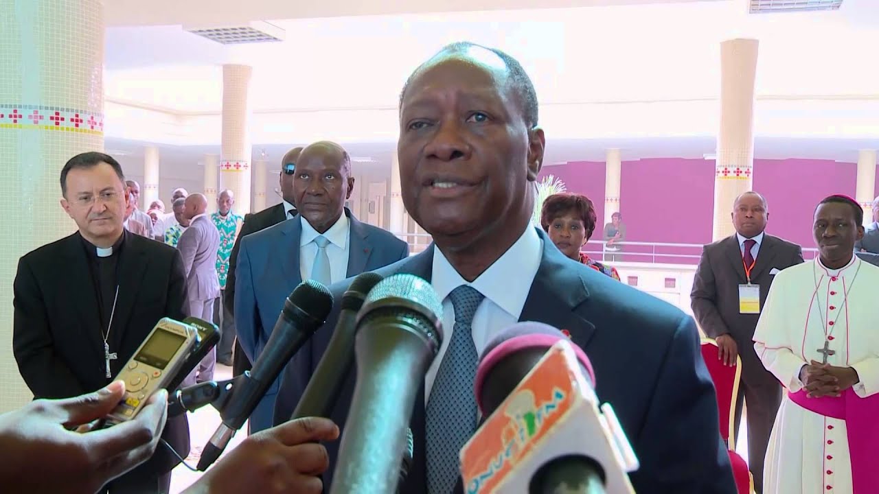 Le Président Alassane OUATTARA visite l'hôpital Saint Joseph Moscati de Yakromoussoukro