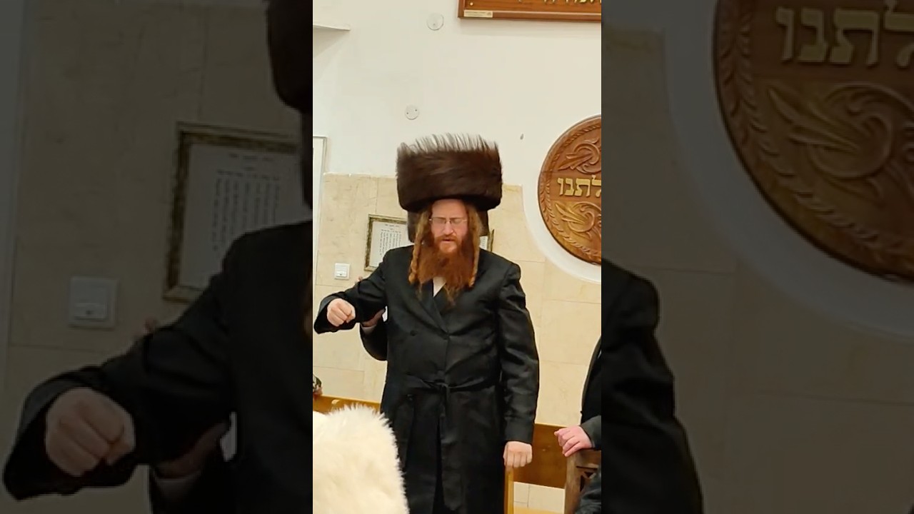 פורים בחצר הקודש קאליב