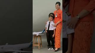 JJ pramugari Garuda Indonesia 💙✈️ bersama anaknya gemesss banget