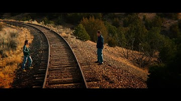 『トレインスポッティング』へのオマージュシーン！映画『ブリーディング・ラブ　はじまりの旅』本編映像