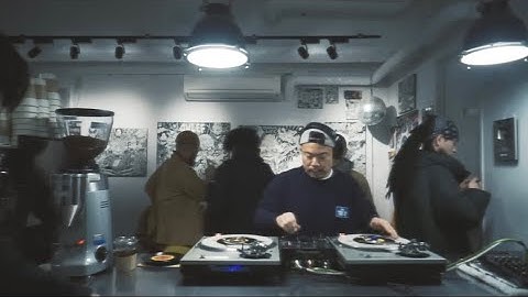 Sampling Source Soul 45s MIX /  VINYL ONLY / DJ MINOYAMA / by MUSIC LOUNGE STRUT at Koenji, Tokyo