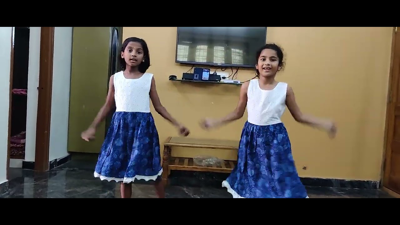 Tum Tum dance cover by #NirviViha - YouTube