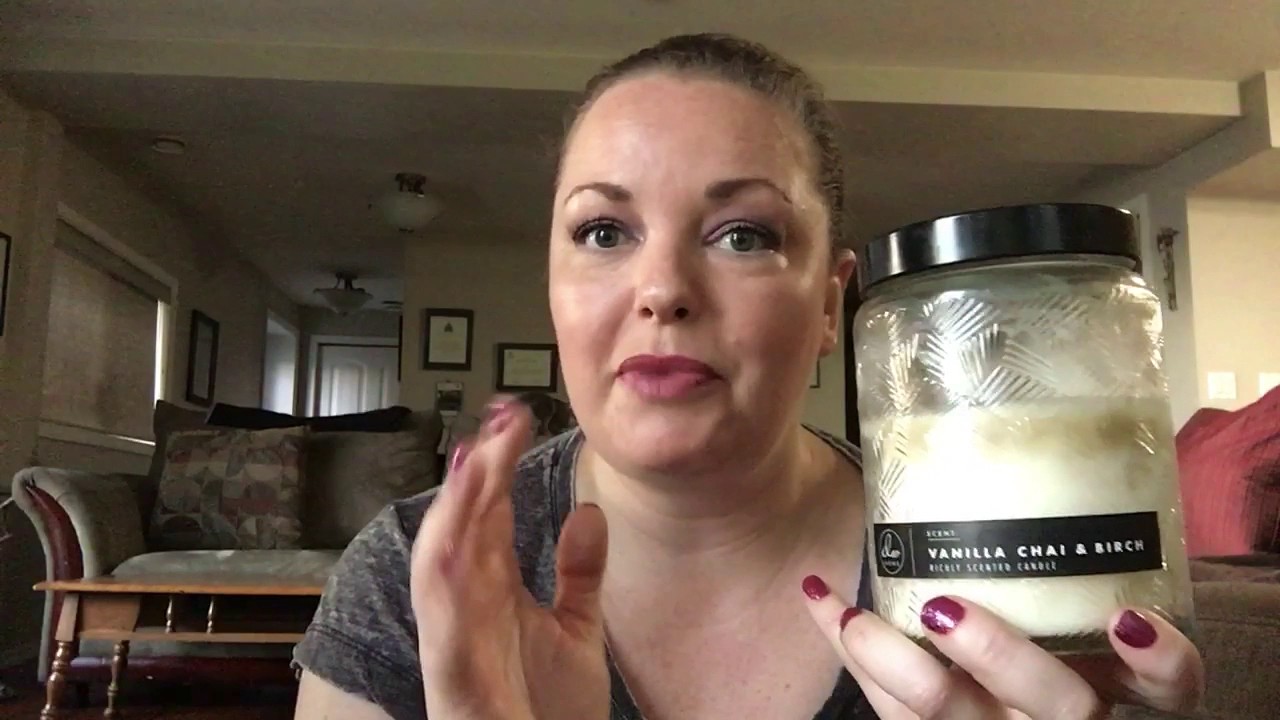 Candle Review: DW Home Vanilla Chai & Birch