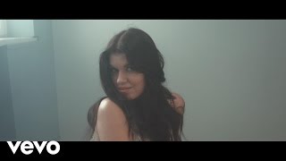 Video thumbnail of "Vilma Alina - Ota mut niin"