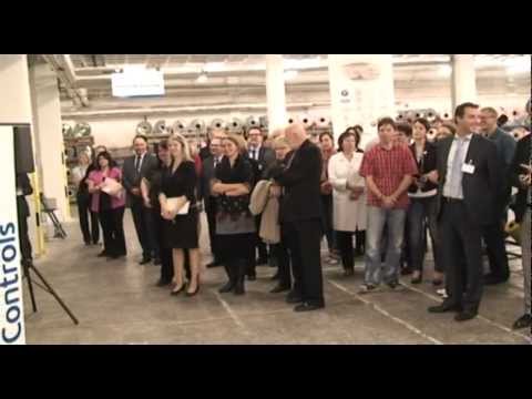Video: Zamestnanci Petrohradského Závodu Ford Požadovali Zdvojnásobenie Náhrady Za Prepustenie