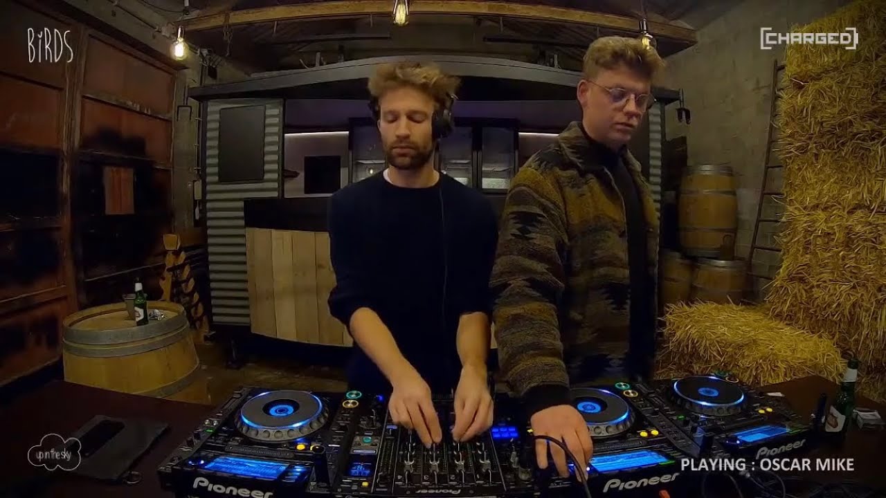 Oscar Mike - Barn Sessions #1