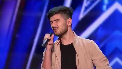 Luca di stefano sing "Let