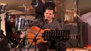 Video thumbnail of "LOS FAVORITOS DE DIOS (Luis Guitarra)"