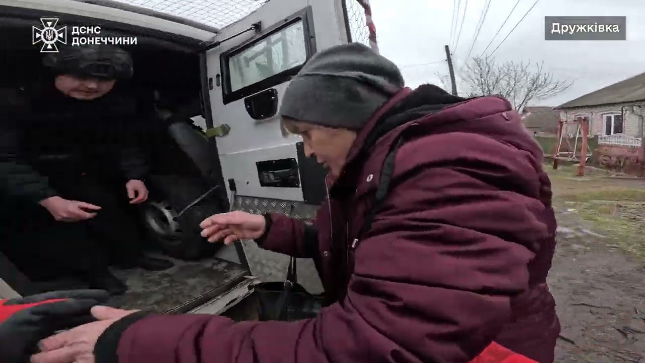 Донеччина: за лютий рятувальники евакуювали 166 мешканців із прифронтових громад