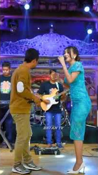 Story'wa - Cinta tak terpisahkan ( Difarina Indra Adella)