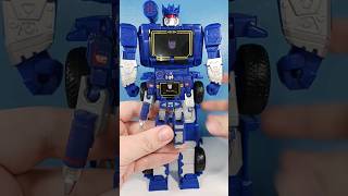 How Do These Cost The Same? Well... Transformers An Changer Soundwave