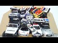 [Emergency vehicle miniature car]A large number of police cars run down the slope withsirenssounding