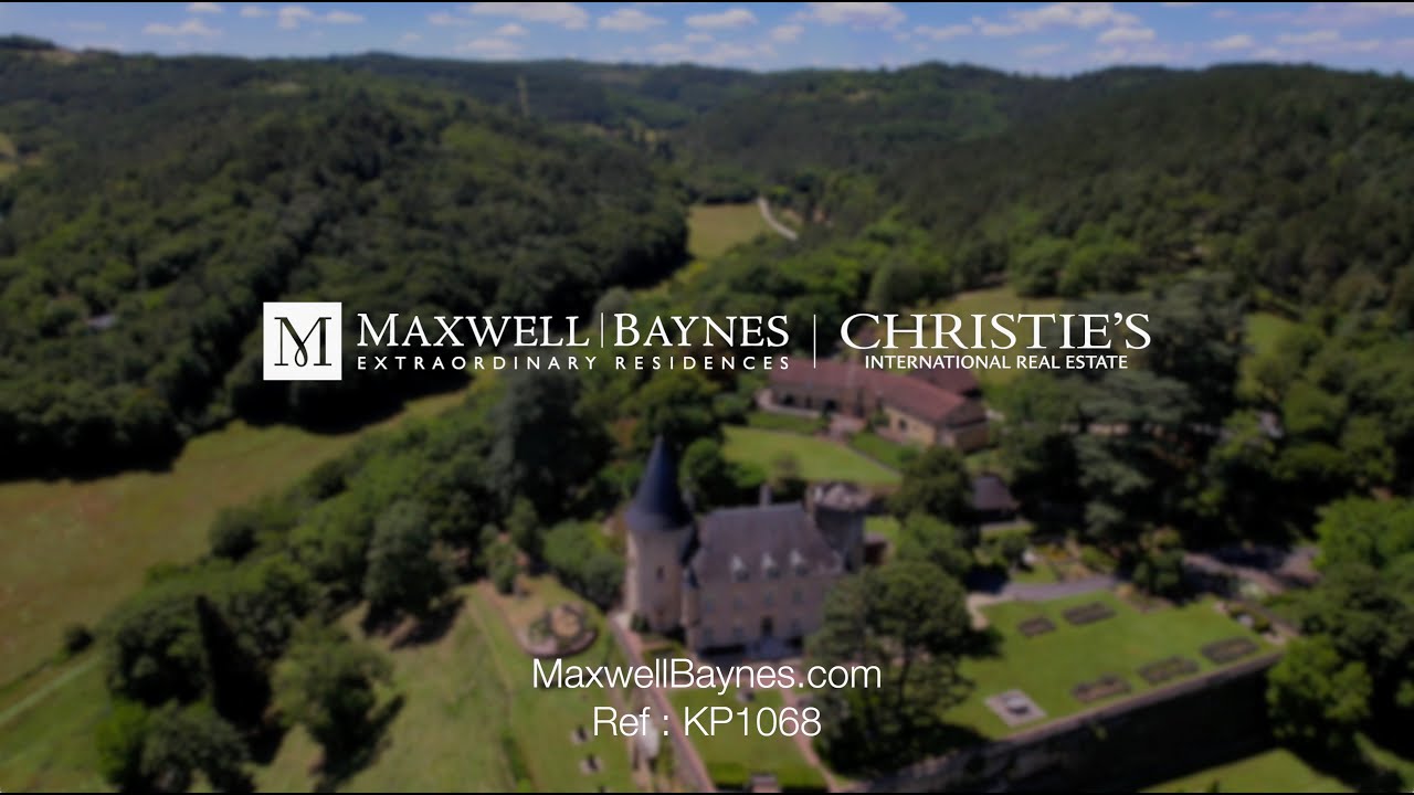 Exceptional renovated Dordogne château for sale with domaine of 60ha. Maxwell-Baynes KP1068