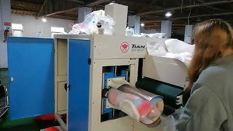 blanket rolling machine/duvet rolling packing machine/pillow coiling machine