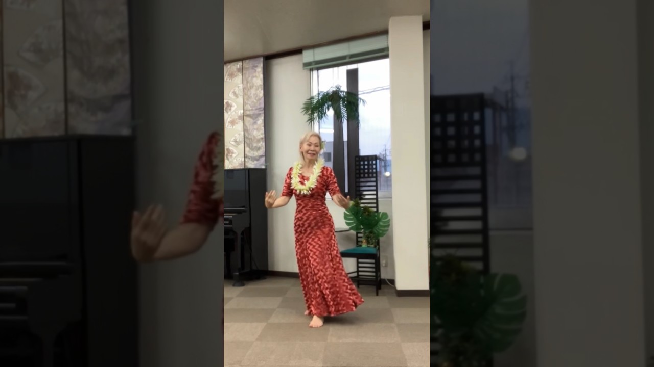 hula #shorts #ハナレイムーン - YouTube