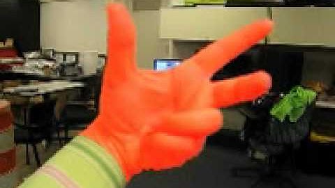 Graph cut based deformable object tracker