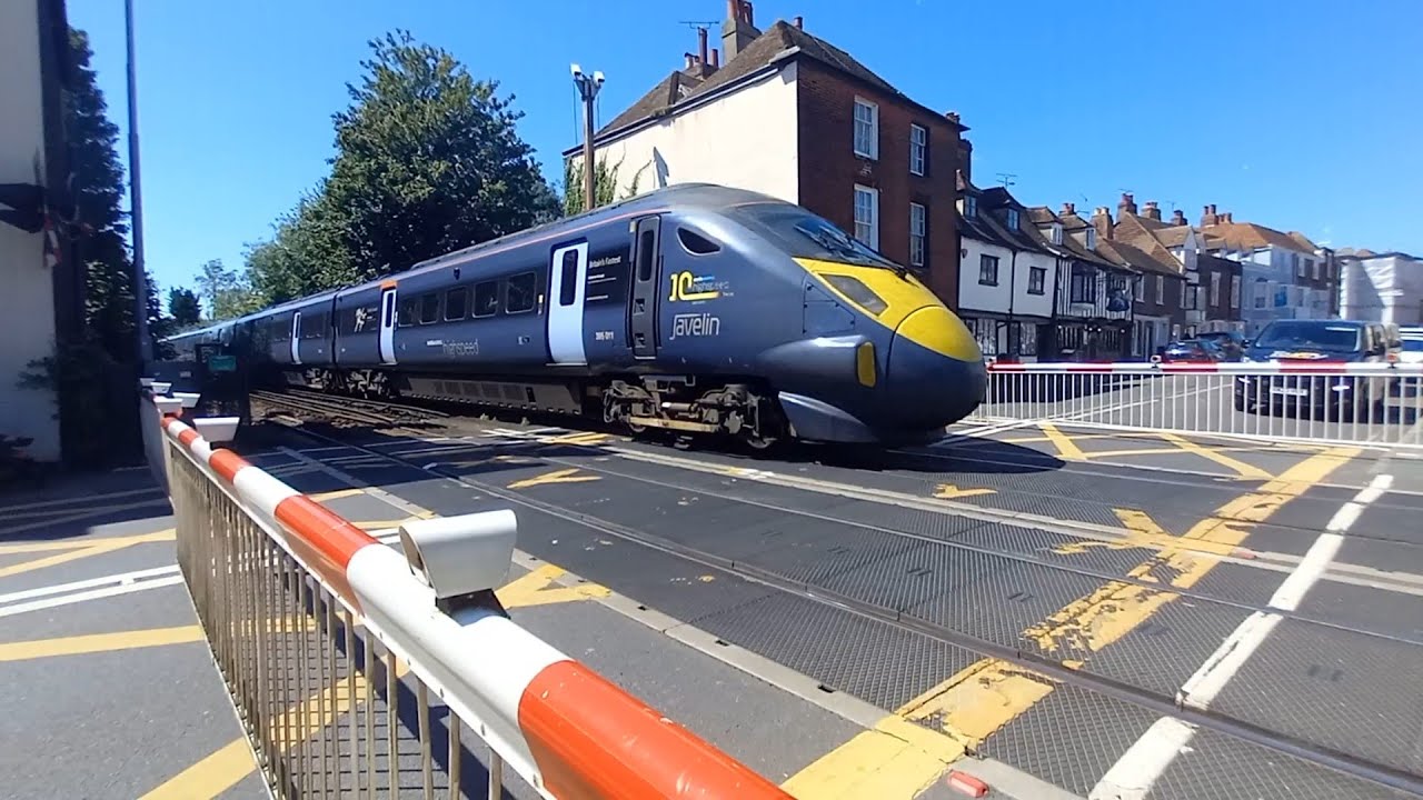 Few trains at St. Dunstan’s Rd level crossing. YouTube