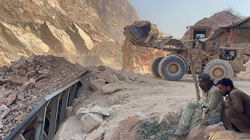 Full Process Of Stone Crusher Machine From Rock To Crushing.#stonecrushers 