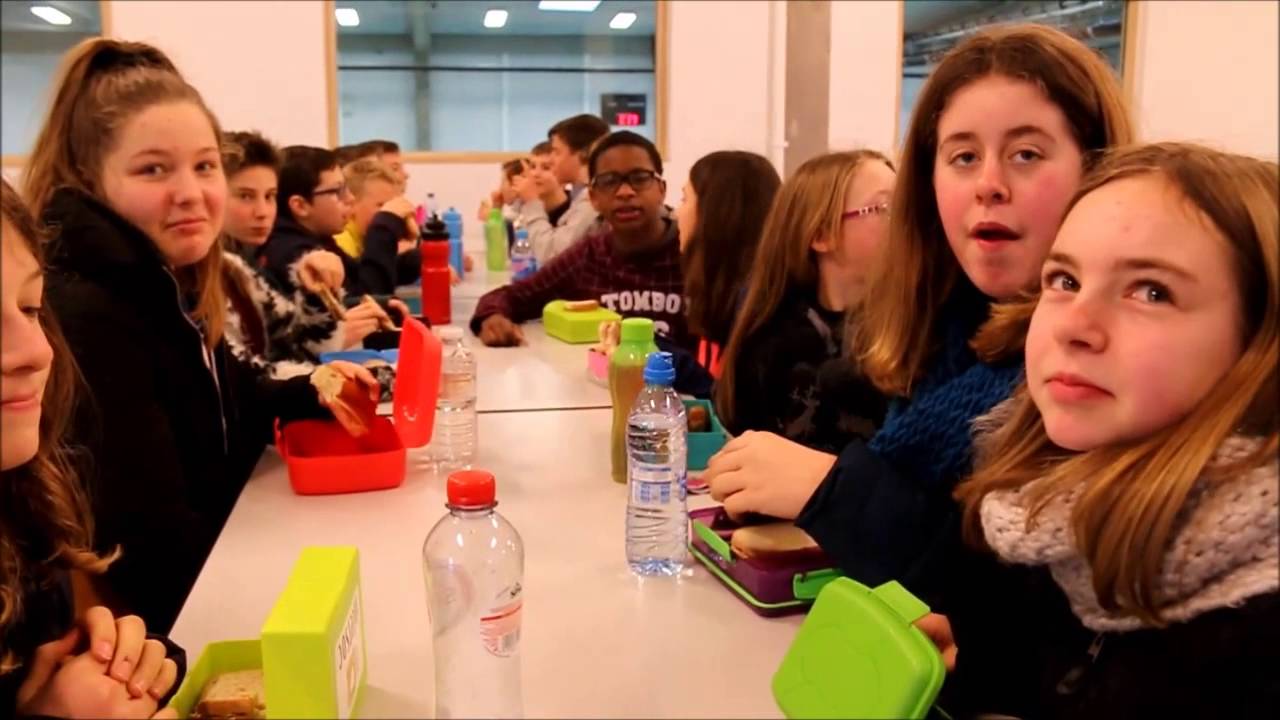 22 02 16 Sint Godelieve Instituut neemt nieuwe refter in gebruik