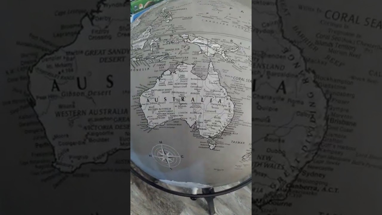 16" Willston Globe from Replogle