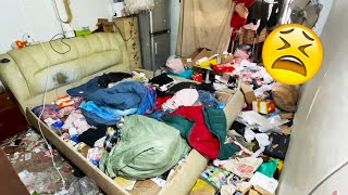 Download Lagu 😨They actually let a beautiful woman who just gave birth live in a garbage dump! MP3