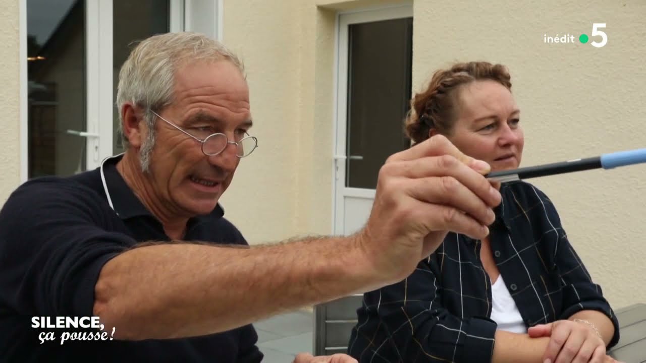 Pas de panique / 3 ans plus tard : habiller la palissade du jardin Silence, ça pousse ! 28 mai 2022
