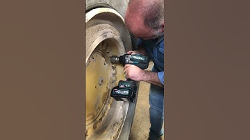 Powerful Impact Wrench Easily Removes Stiff Bolts | Shorts | Makita UAE