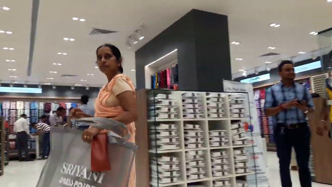 SRIYANI DRESS POINT. Kandy new open 2020 (මාර සෙනගක් ඉන්නෙ) YouTube