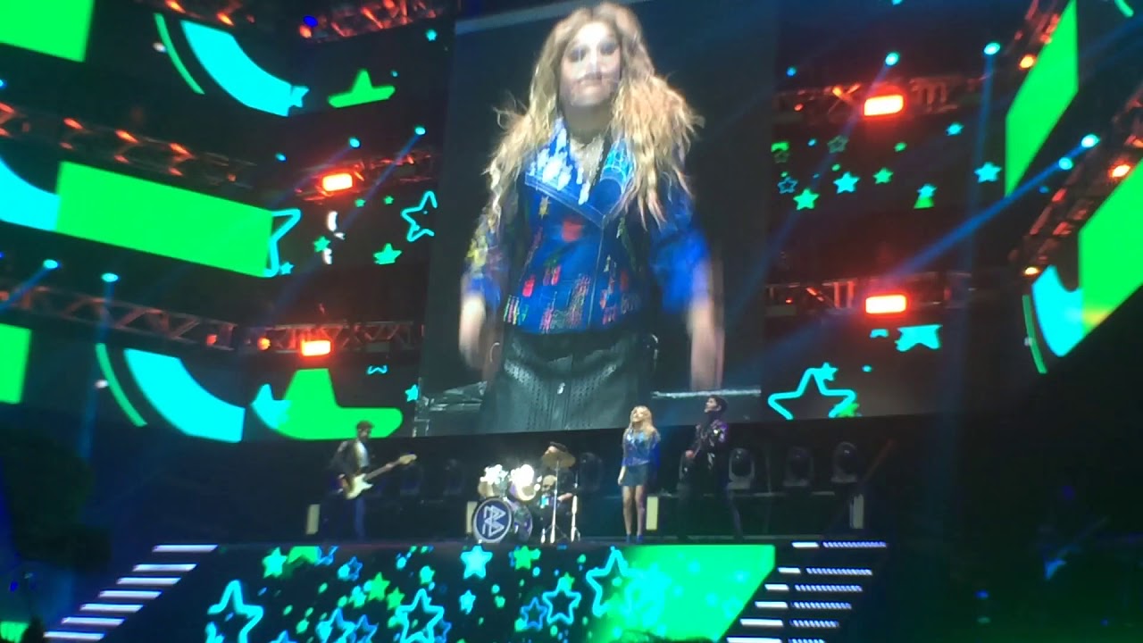 Alzo mi bandera - Soy Luna en vivo