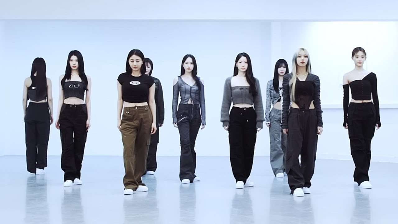 ️ TWICE “MOONLIGHT SUNRISE “ - YouTube
