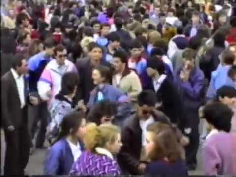 ここ-ダンス-ここにあります-ディスコ-ソ連インチ-1989-ソ連-跳舞迪斯科苏联1989年-迪斯科-ロシア-俄罗斯-नाच-डिस्को-1989-संगीत-सोवियत-संघ