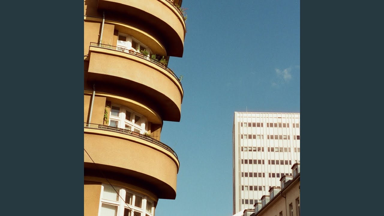 Guarda Rooftops su YouTube Guarda Rooftops su YouTube