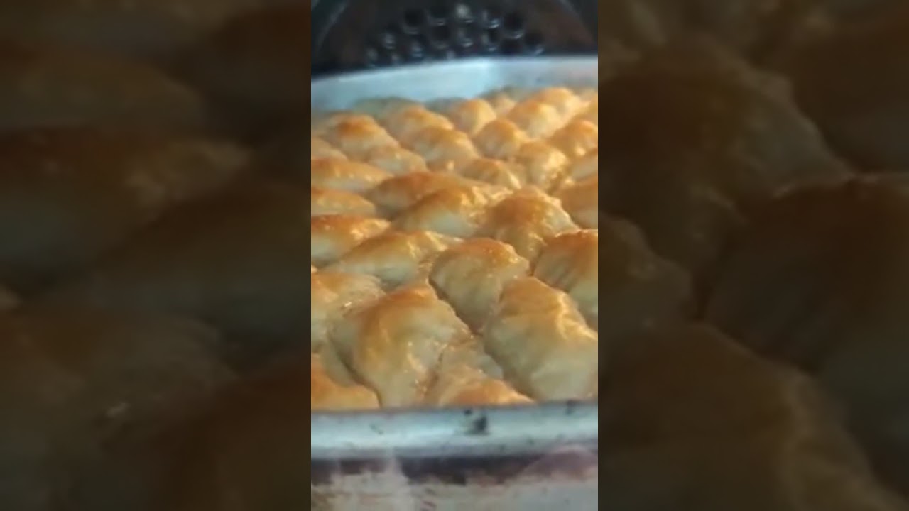 Baklava kızarıyor???????? #keşfet #shorts #food #youtubeshorts #youtube #shortvideo #yemektarifi #fyp Baklava kızarıyor???????? #keşfet #shorts #food #youtubeshorts #youtube #shortvideo #yemektarifi #fyp