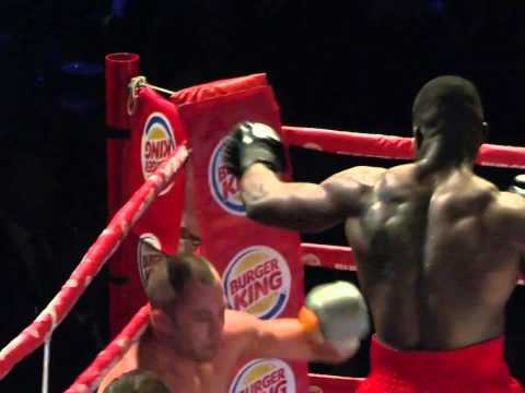 2015-08-01 Izuagbe Ugonoh KO2 Will Quarrie